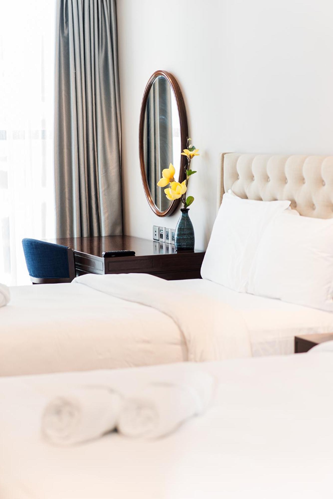 Luxury Apt Opposite Mykhe Beach Da Nang Exterior photo