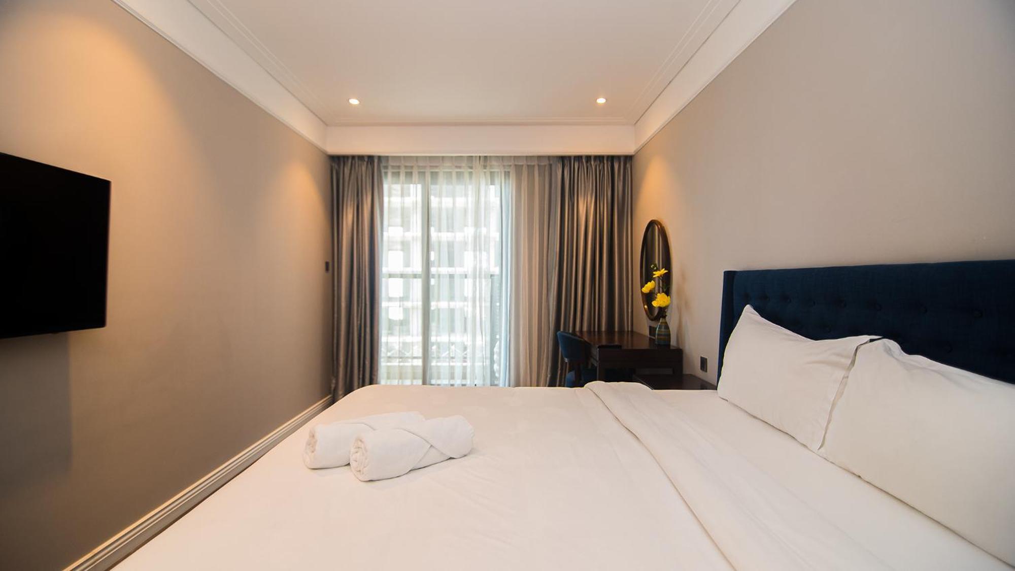 Luxury Apt Opposite Mykhe Beach Da Nang Exterior photo