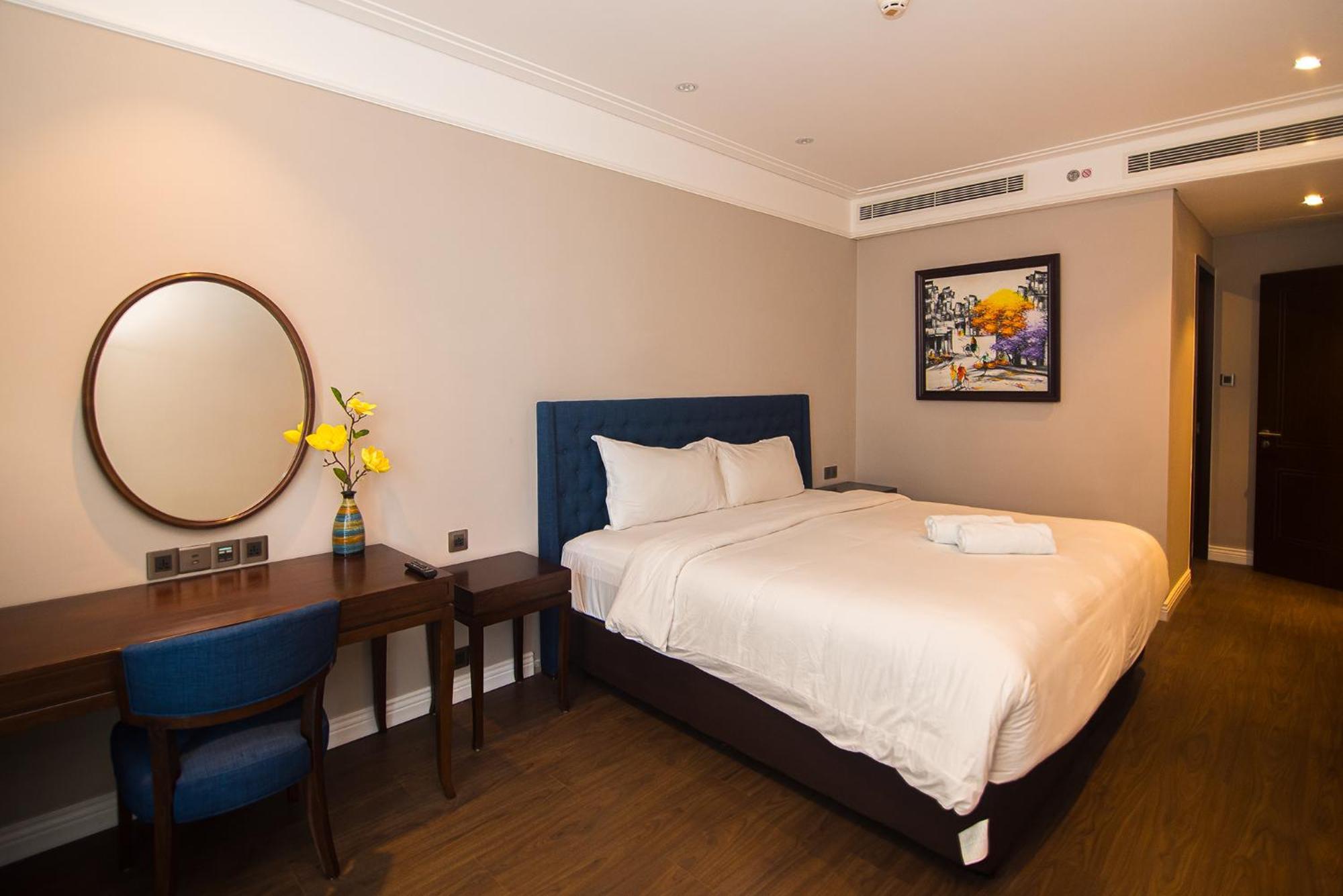Luxury Apt Opposite Mykhe Beach Da Nang Exterior photo