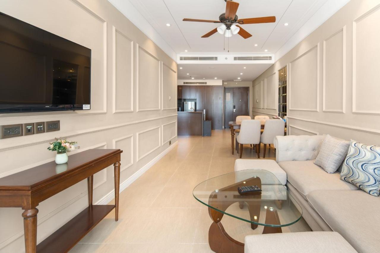 Luxury Apt Opposite Mykhe Beach Da Nang Exterior photo